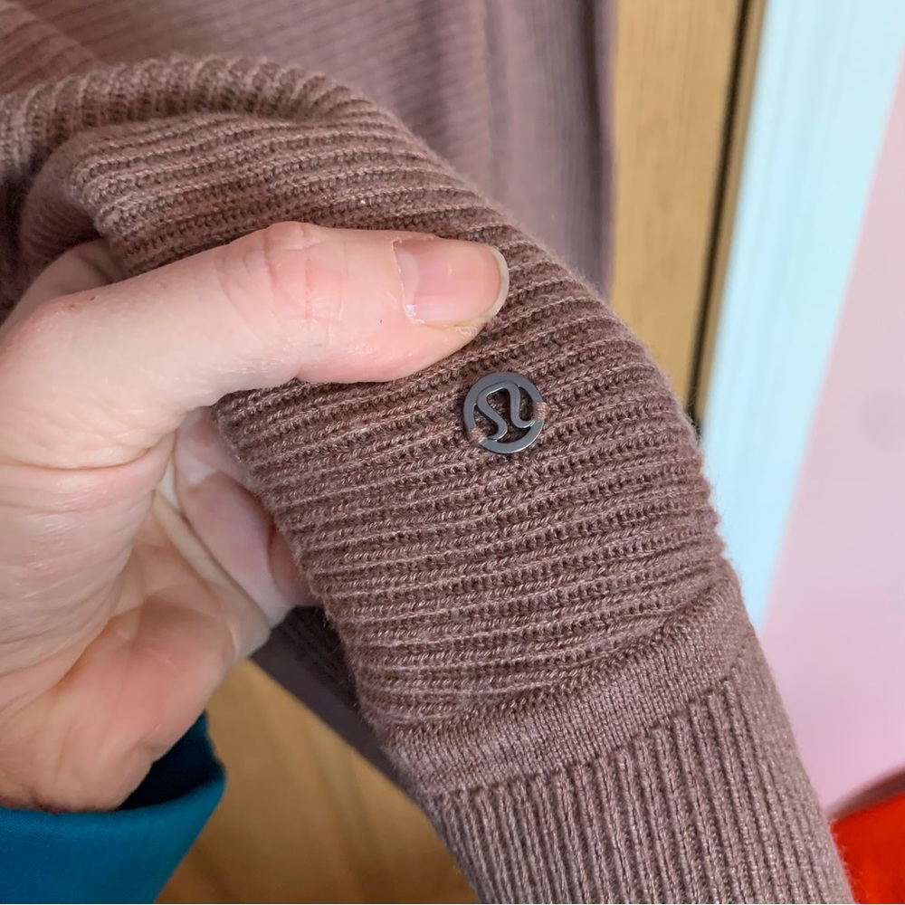 Lululemon Sundown Sweater Wrap - Picture 5 of 6
